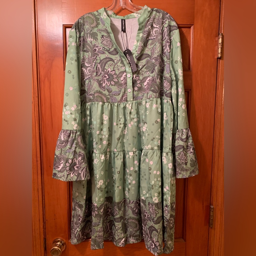 Noracora Dress